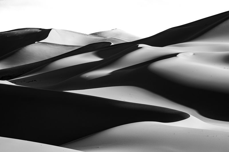 Dunes of Contrast