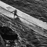 Réflexions le long des rivages