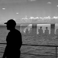 Réflexions le long des rivages