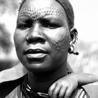 Tribu JYE Nord OUGANDA  Tribu nilotique guerrière du district de Karamoja