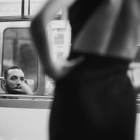 10 seconds in the Paris Metro