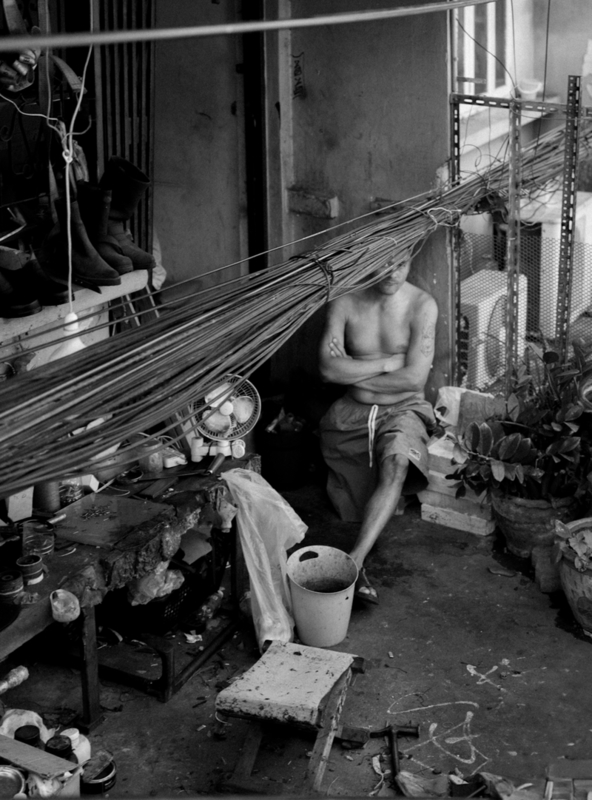 Living between the wires of Bangkok 