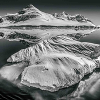 Black & White in Antarctica - Photographs From The Bottom Of The Earth