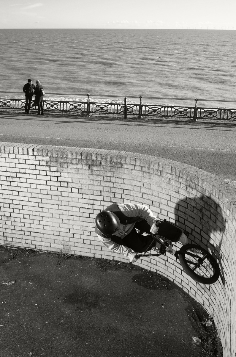 Brick wall and Sea air