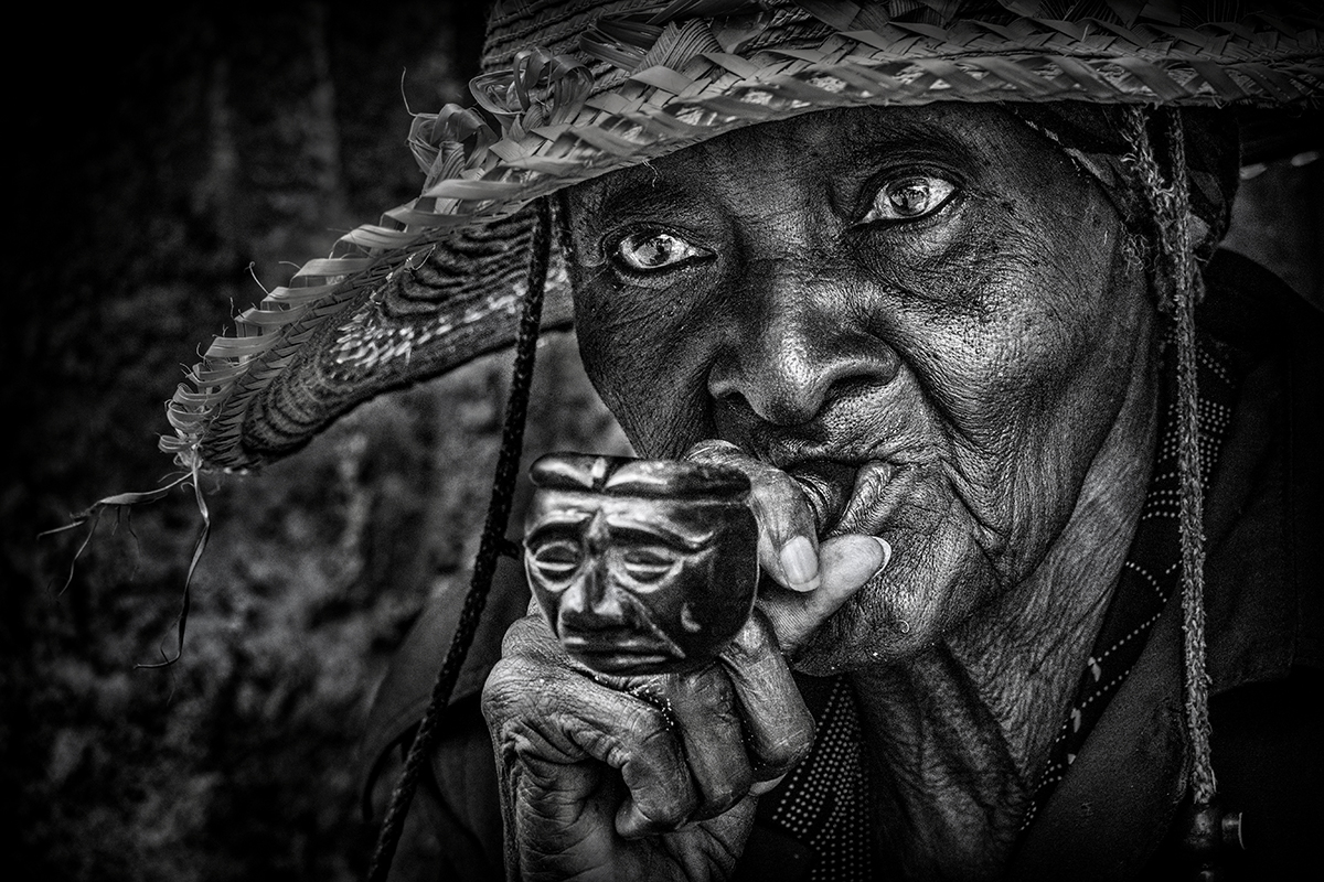 The Mysterious woman from Cuba