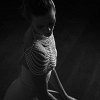 Woman with Pearls