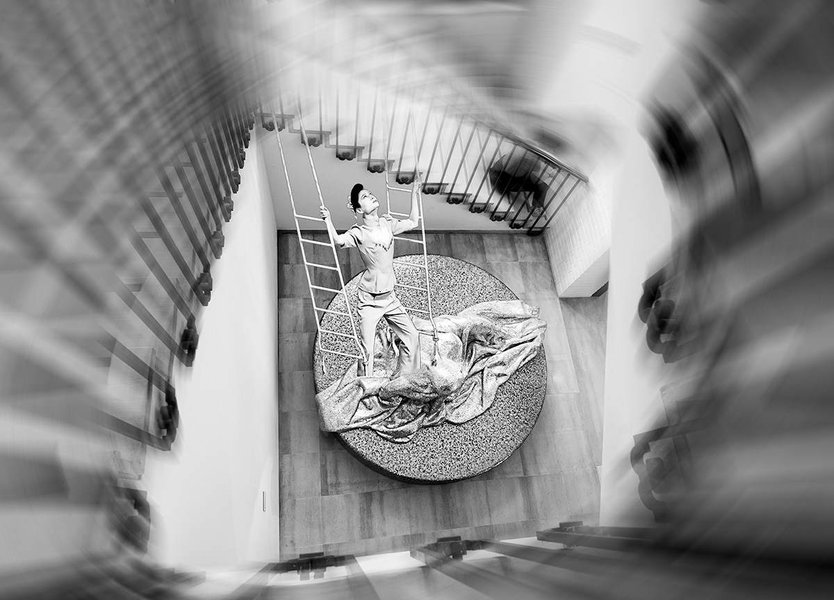 Vertigo and escape