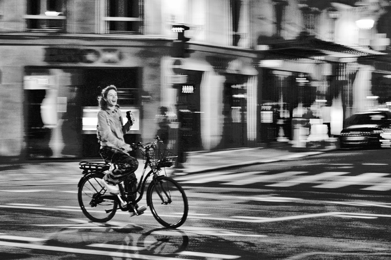 On the bike in Paris