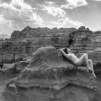 Metaphors of a suspended time